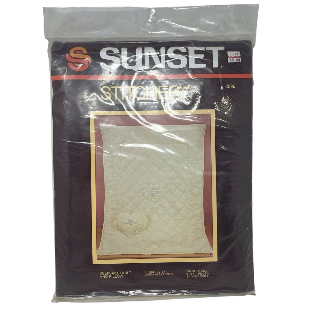 Vintage 70's Sunset Stitchery Keepsake Quilt & Pillow Embroidery Kit 33" x 43"‎